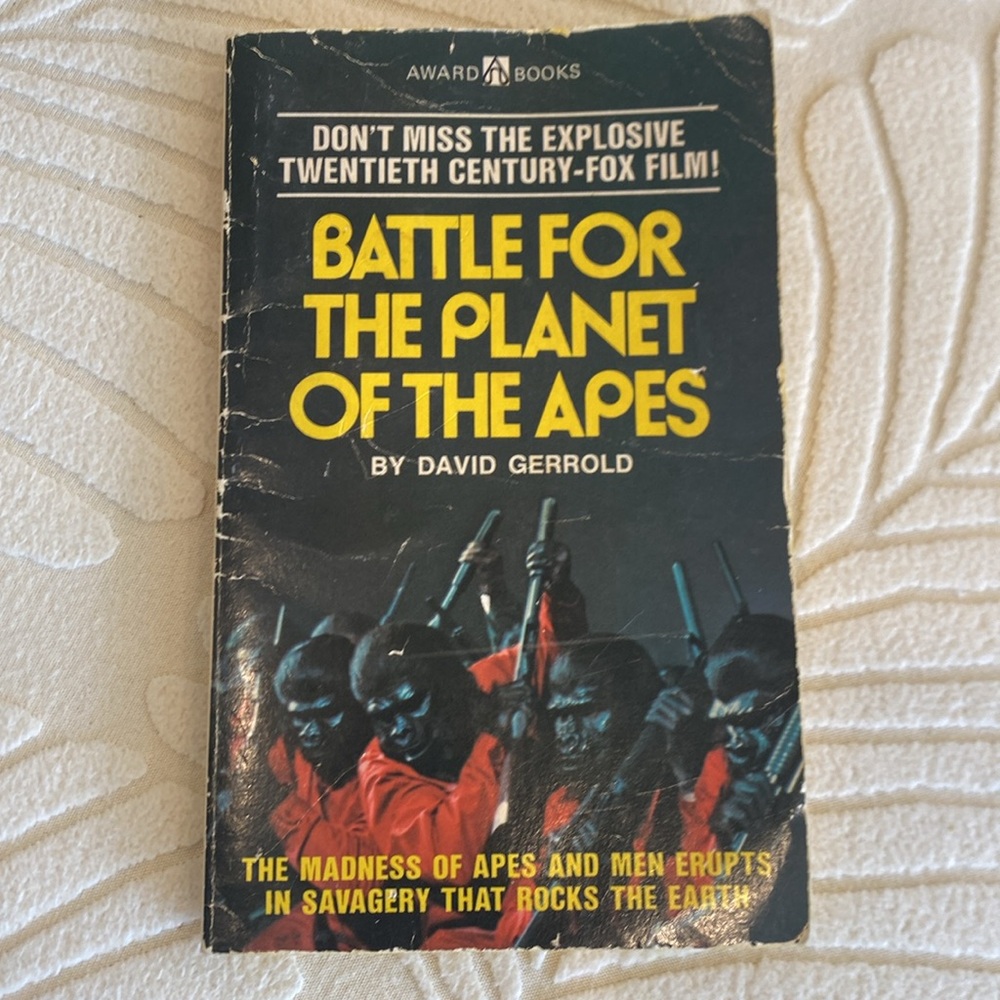 Battle for the Planet of the Apes Book by David Gerrold - 1973